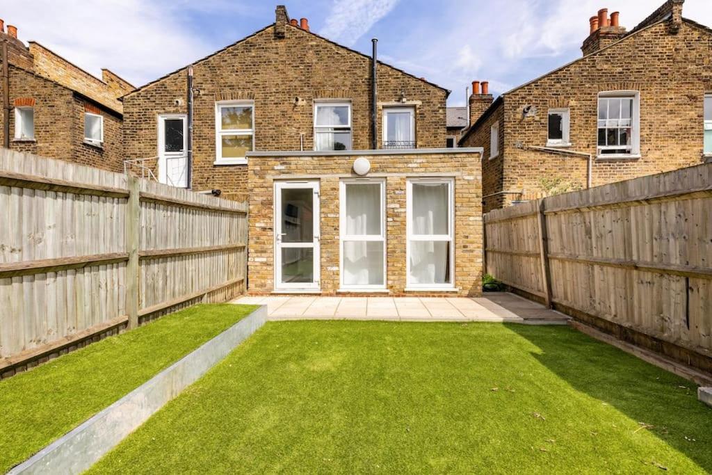 런던 Streatham 아파트 외부 사진
